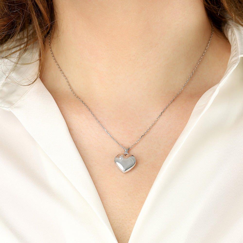 White Gold Heart Shape Locket with Diamond (HNN-511731)