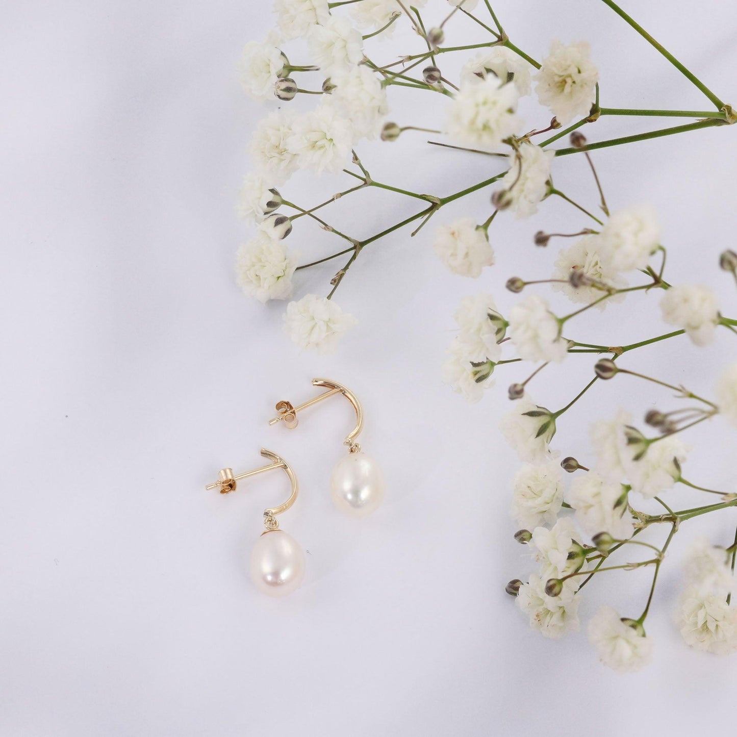 9ct Yellow Gold Freshwater Pearl Drop Studs